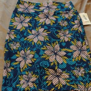 Floral Lularoe Medium Cassie